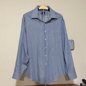 Arrow Fitted 18 34/35 men’s dress shirt wrinkle free, front pocket button front